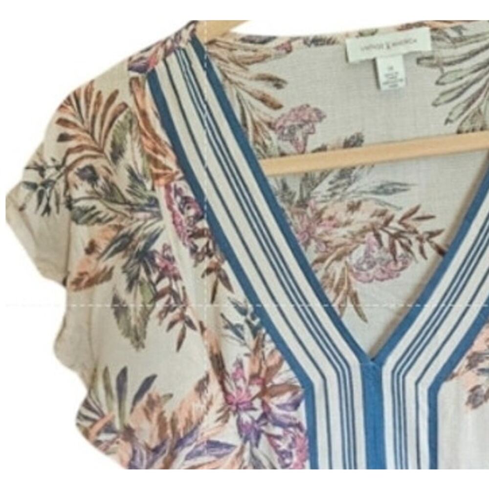 Vintage X America Summer Flowing Floral Blouse XL Flutter Sleeves Feminine Blue